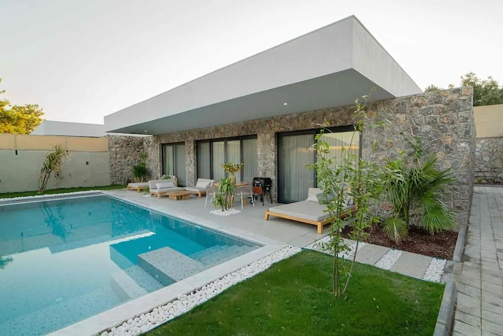 Viohouses 5- Luxury Private Korunakli Oezel Havuzlu Fethiye