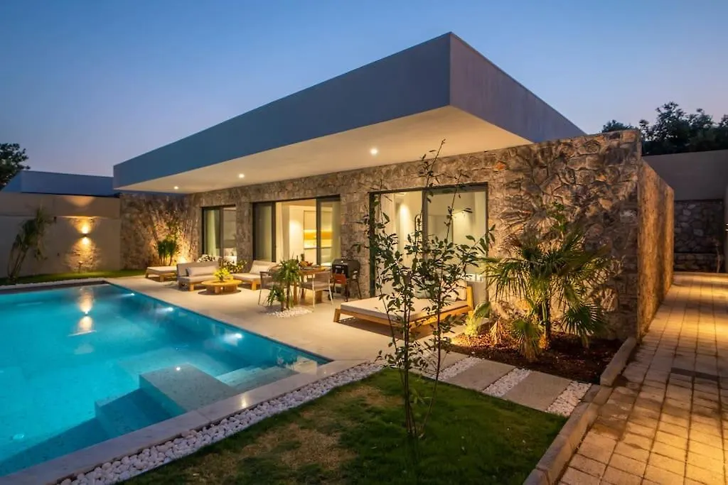 Villa Viohouses 5- Luxury Private Korunakli Oezel Havuzlu Fethiye
